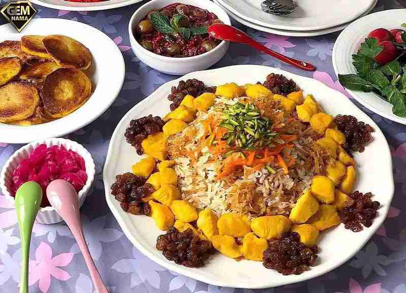 طرز تهیه رشته پلو با گوشت چرخ کرده قلقلی