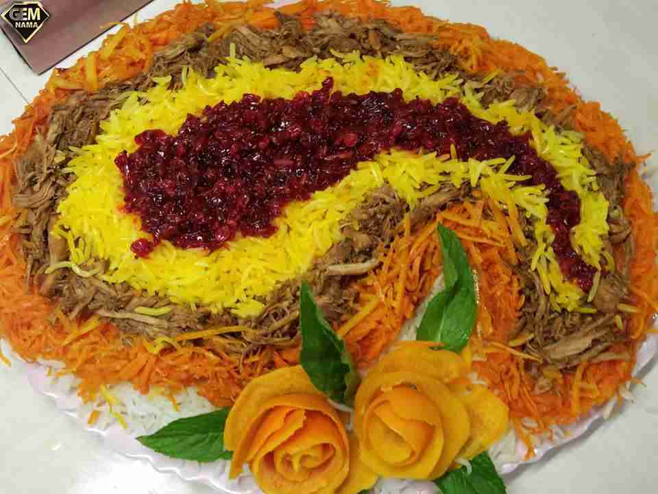 طرز تهیه هویج پلو شیرازی با گوشت چرخ کرده