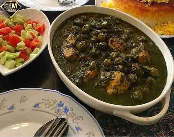طرز تهیه خورش کرفس مجلسی با گوشت