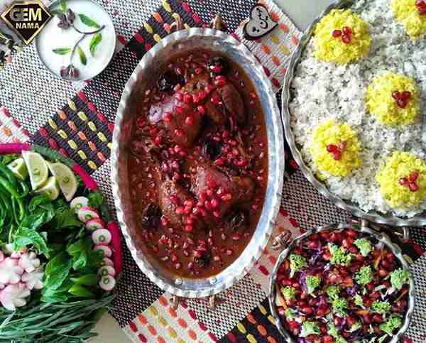 مرغ ناردونی غذای لذیذ شب یلدا خورش ناردونه سنتی شمال