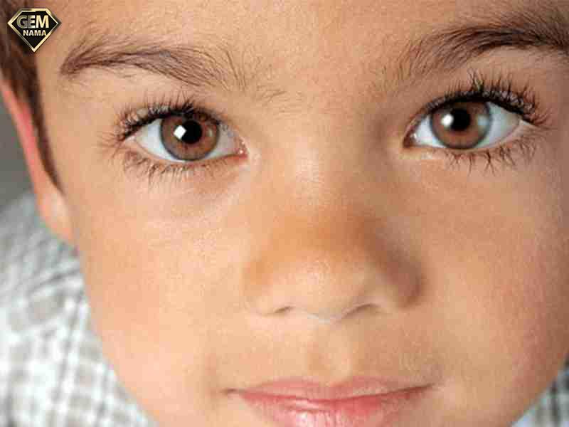 تنبلی چشم آمبلیوپیا علائم عوامل خطر و روشهای درمان