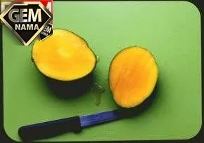 نحوه خوردن میوه انبه